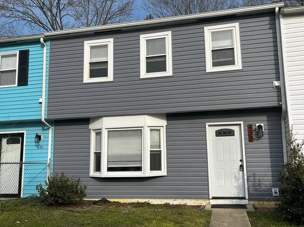 438 Patuxent Ct, La Plata, MD 20646