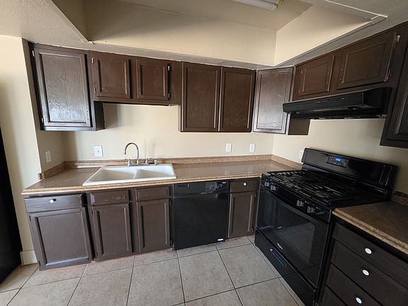 5th image of 3810 N Del Monte Dr