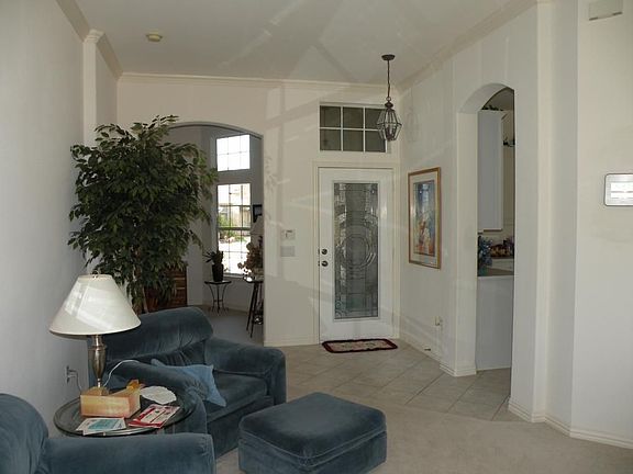 4th image of 9505 Pinewood Dr