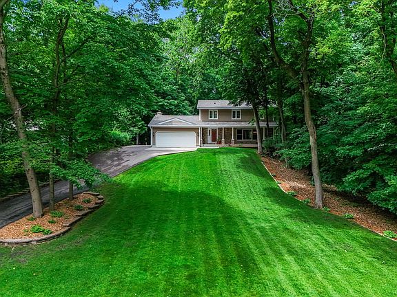 2nd image of 3924 Tonkawood Rd