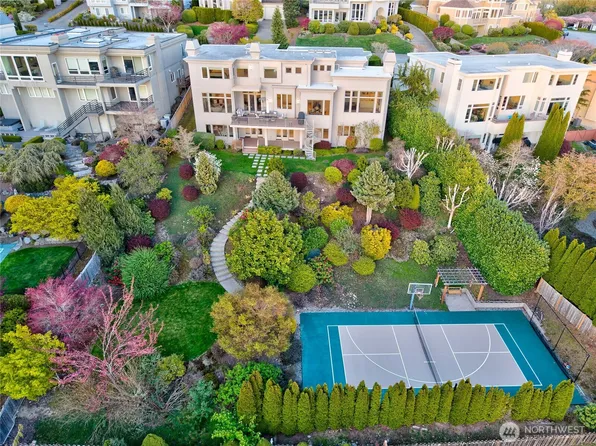 5511 154th Avenue SE, Bellevue, WA 98006