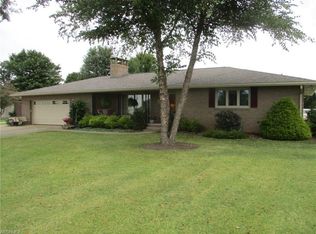 3263 Tuscarawas Rd SE, Uhrichsville, OH 44683