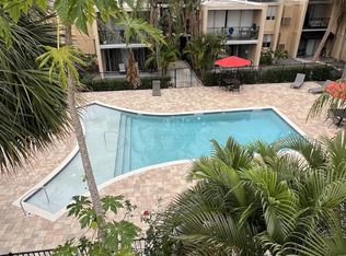 Oasis Club, Tampa, FL 33609