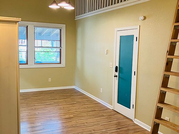 3rd image of 4906 Rainier Ave S #D