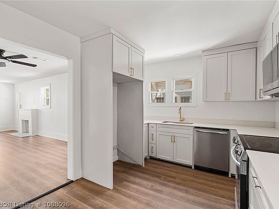 4th image of 715 S 23rd St
