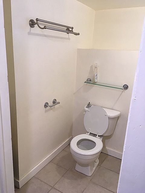 Lower bath 