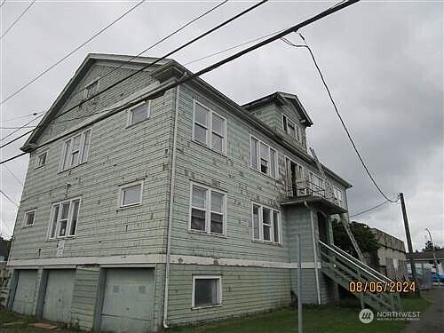1st image of 109 S Park Street
