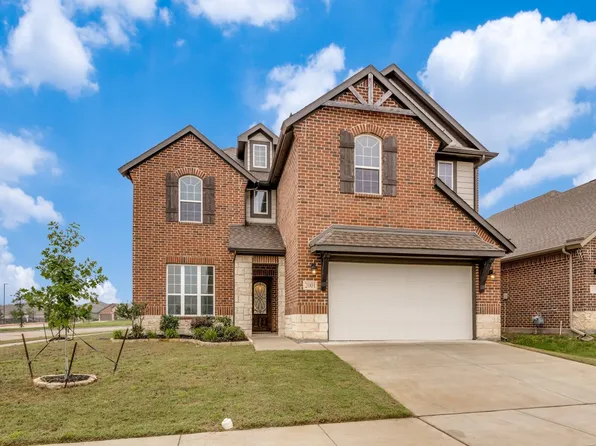 2001 Sun Star Dr, Fort Worth, TX 76052