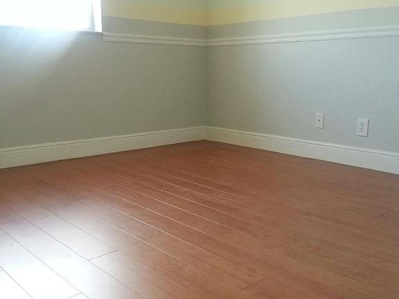 Laminate floors throughout