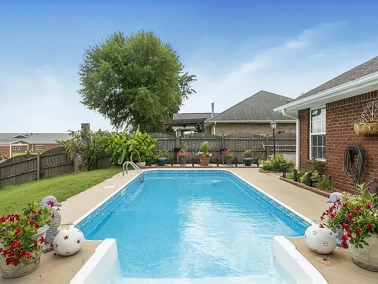 125 Coldsprings Dr — Photo 6