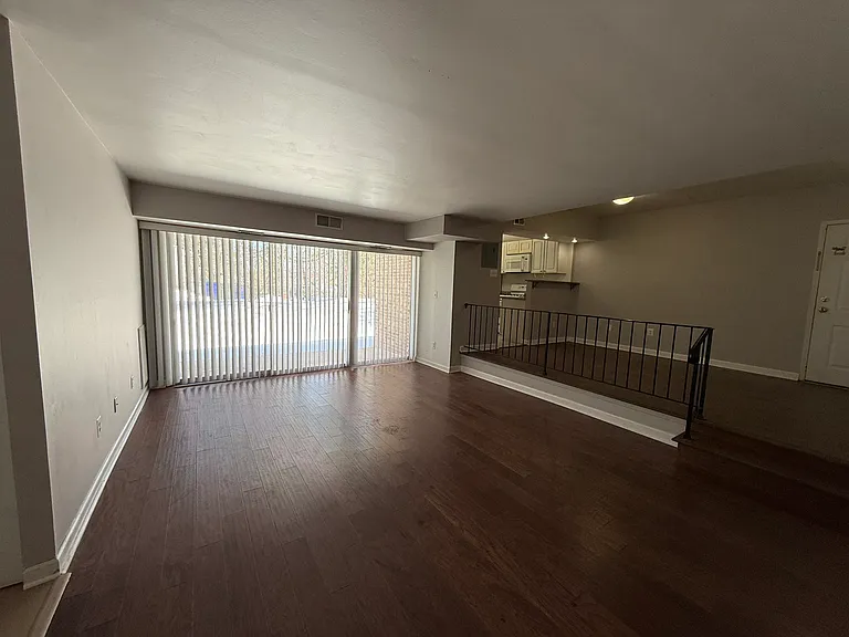 4705 Tecumseh St #102 — Photo 21