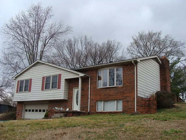 40 Alsop Ln photo 1