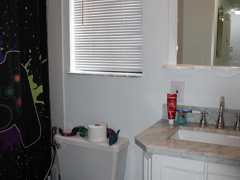 2533 SE Grand Dr — Photo 14