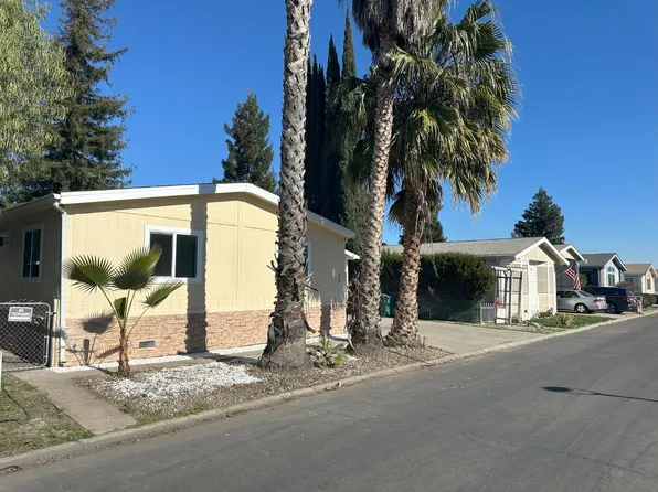 13 River Bend Dr, Lodi, CA 95242