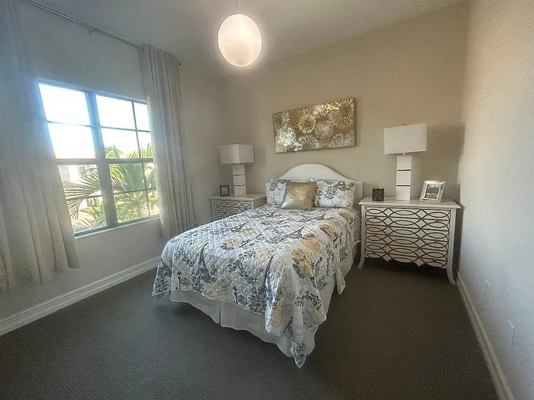 10199 Akenside Dr — Photo 16