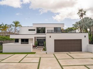 10475 SW 72nd Ave, Pinecrest, FL 33156