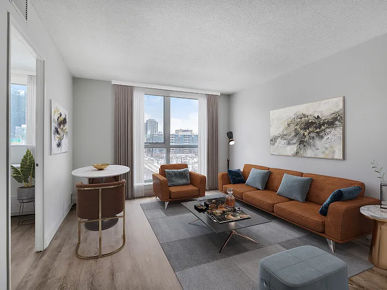 350 Queens Quay W — Photo 3