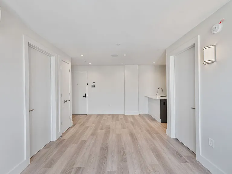 2605 Snyder Ave #3H — Photo 9