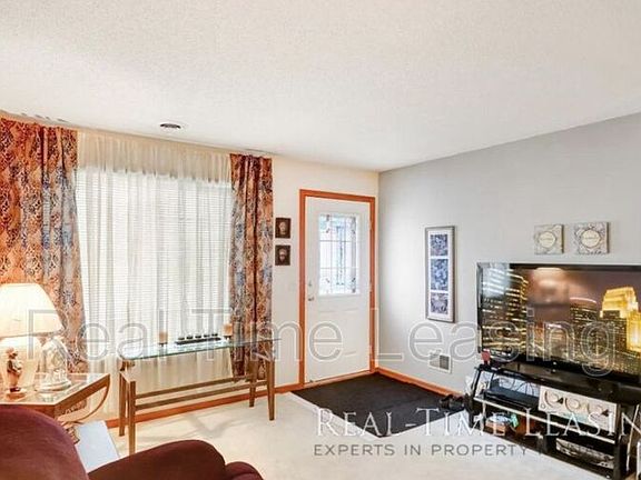 4th image of 15878 Firtree Ln #50