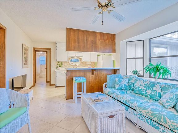 4th image of 1642 Plantation Oaks Ln