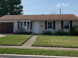 412 Kenyon Ave, Romeoville, IL 60446