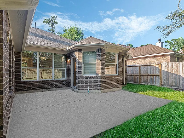71 N Queenscliff Cir — Photo 9