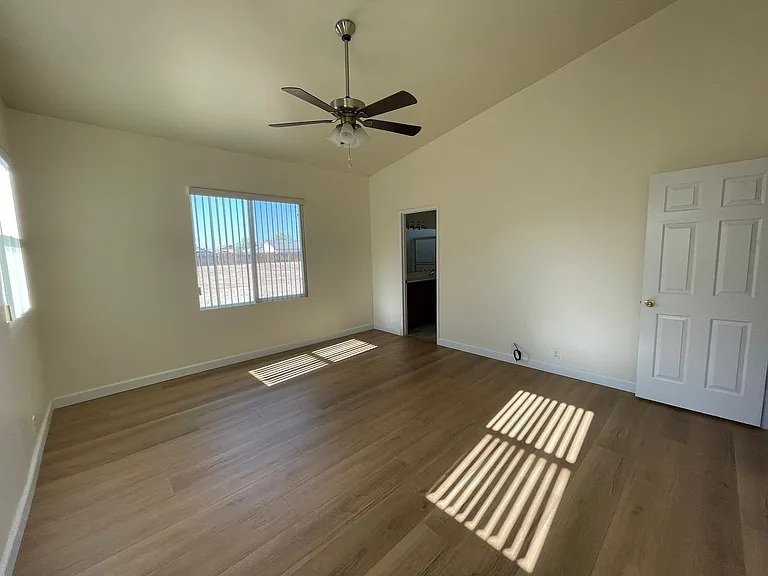 21256 Vidal Ct — Photo 30