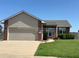 748 Reflection Lk, Andover, KS 67002