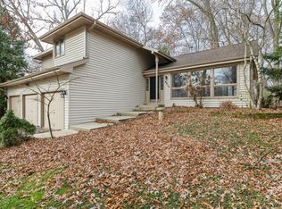 6213 Scott Ln, Crystal Lake, IL 60014