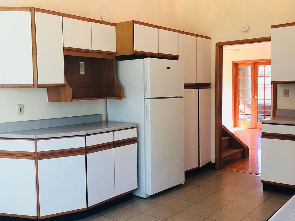 1st image of 8916 Maple Dr #1