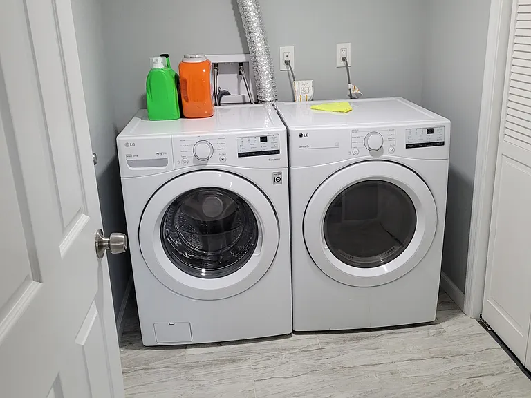22 Hazel Ave #2 — Photo 9