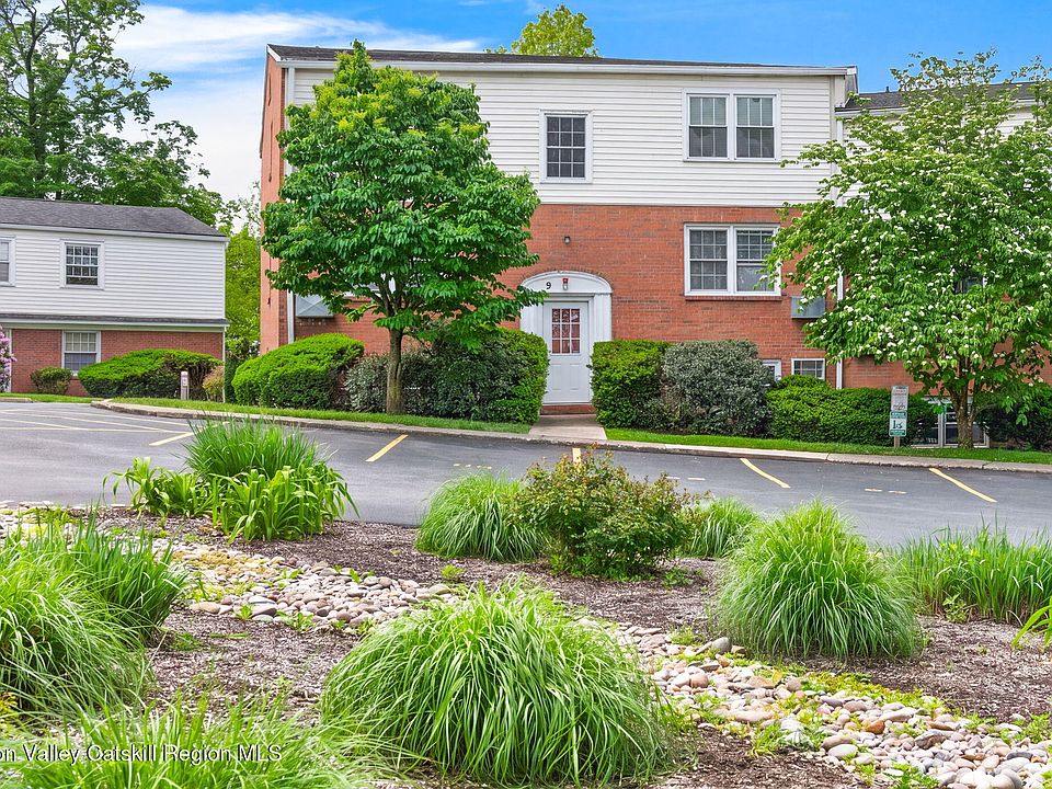 1st image of 9 Huguenot Street #4
