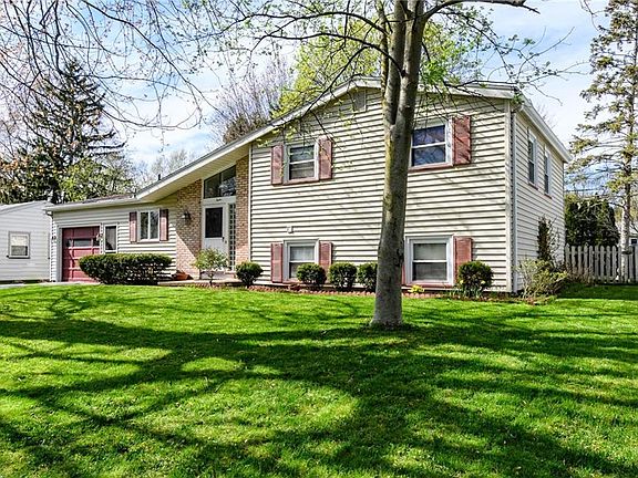 2nd image of 12 Birch Ln