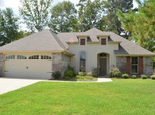 6981 Woolworth Oaks Dr, Keithville, LA 71047