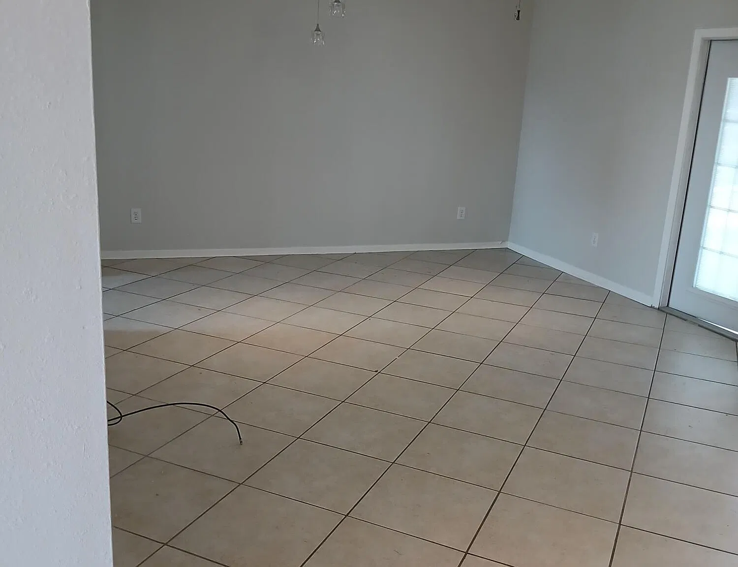 3 bed, 1627 sqft, $1,500 — Photo 2