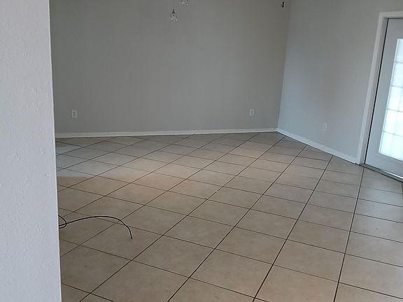 2nd image of 1322 Pinnacle Pines Rd