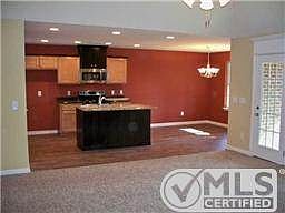 4th image of 205 Landons Cir