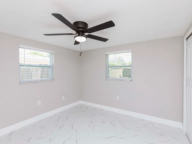 9026 Rainbow Ln — Photo 12