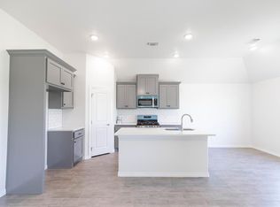 12308 SW 32nd St, Yukon, OK 73099