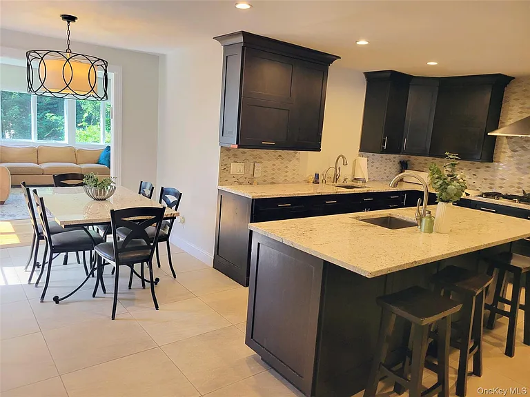 650 Prescott Pl — Photo 6