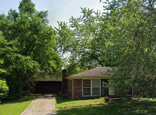 5307 Chenoweth Park Ln, Louisville, KY 40291