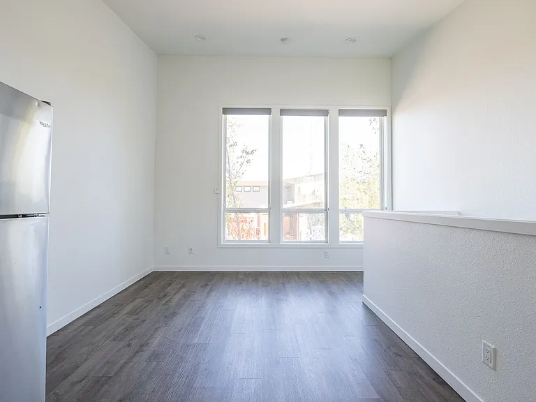 6056 SE 93rd Ave — Photo 9