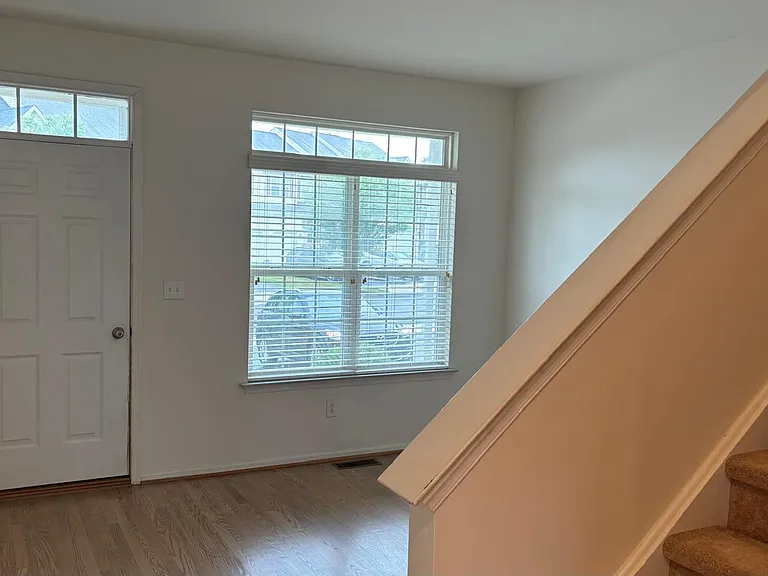 1161 Tudor Dr — Photo 13
