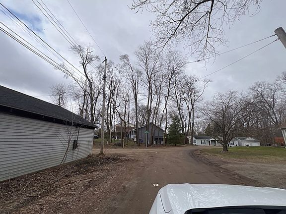 4th image of 1523 Tipton St