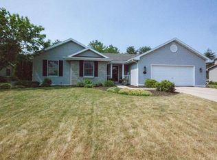 303 Arbor Ridge Dr, Delavan, WI 53115