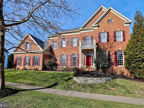 2nd image of 18733 Upper Meadow Dr