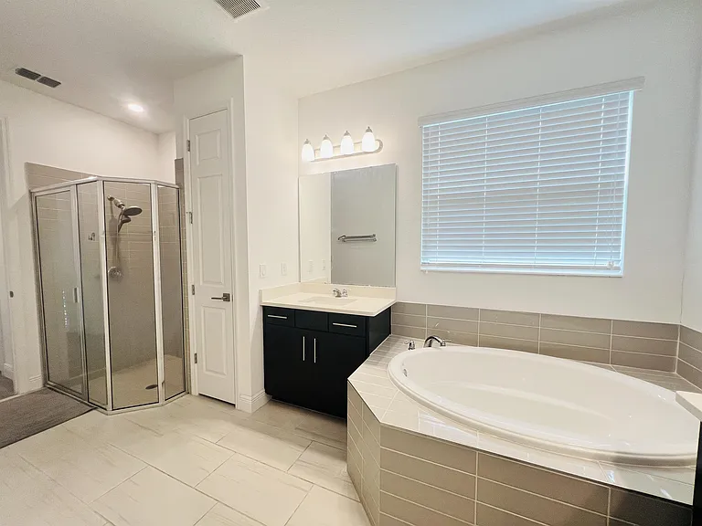 1225 Bristol Oaks Way — Photo 14
