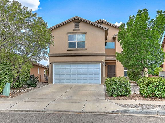 2nd image of 2831 Violeta Cir SE