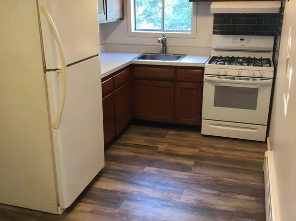 797 Old Route 9 N APT C5, Wappingers Falls, NY 12590