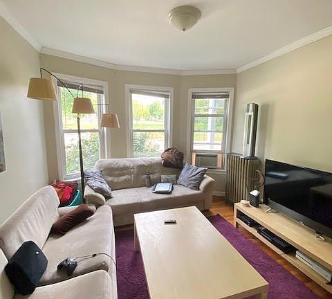 4th image of 157 Walden St #2